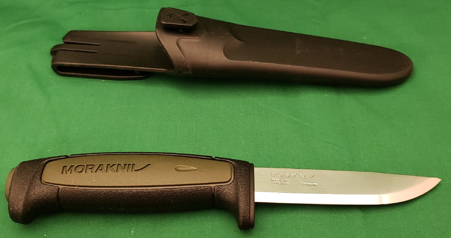 Morakniv Basic 511 3.6'' Carbon Steel Blade Green / Black Knife w/Sheath M-13249 image 3