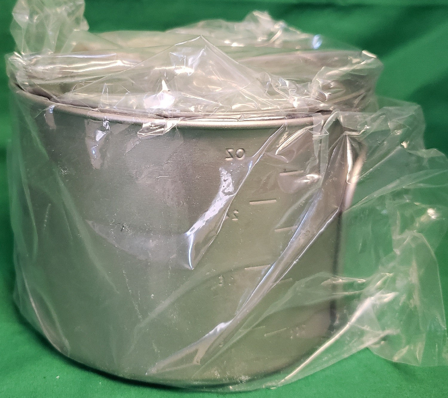 Olicamp Space Saver Ultralight Titanium 900ml Pot w/Folding Handles, Lid, & Bag